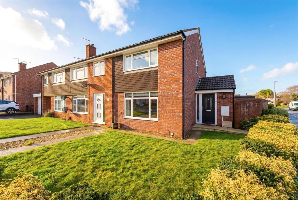 Main image of property: Farm Road, Hutton - PERFECT FIRST HOME