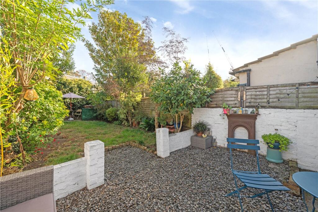 House in London - View 5