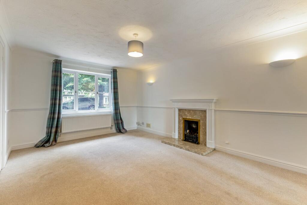 House in St Albans, Southdown, Harpenden - More