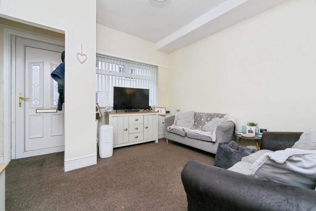 Caradog Road, Llandudno Junction, Conwy, LL31 photo 2