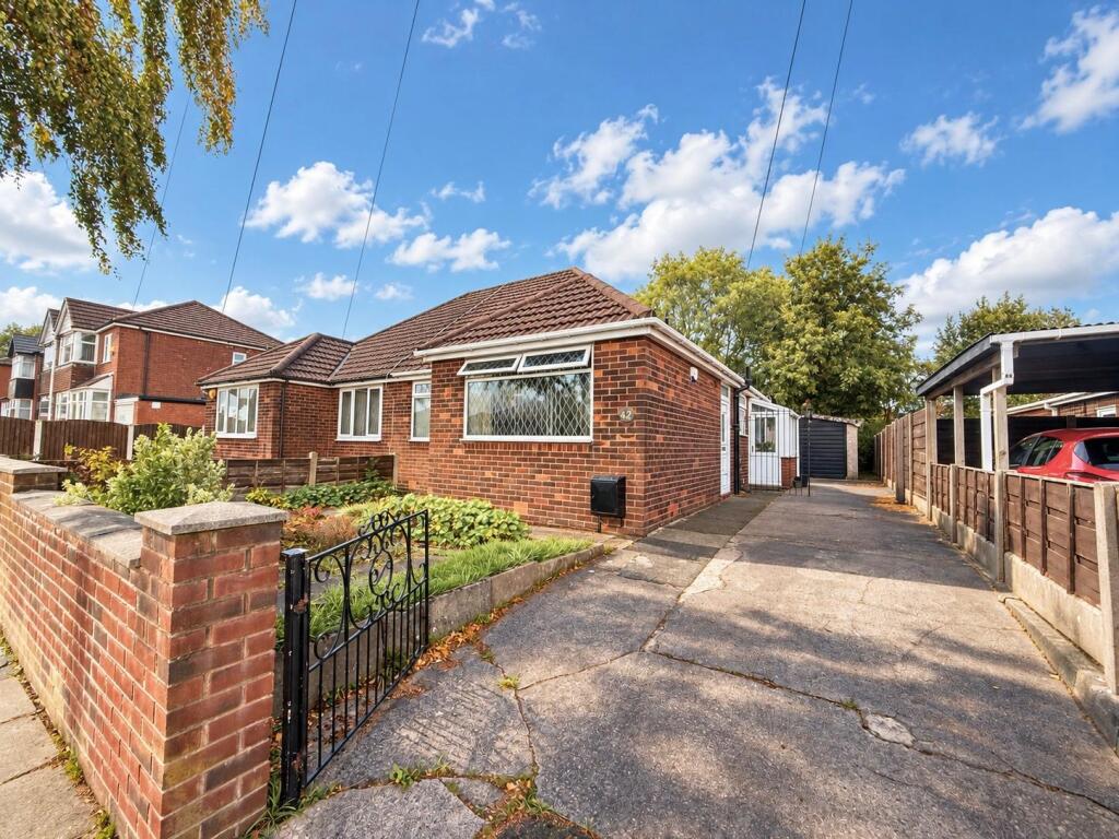 2-bed semi-detached on Foxhall Road, Denton, £260,000