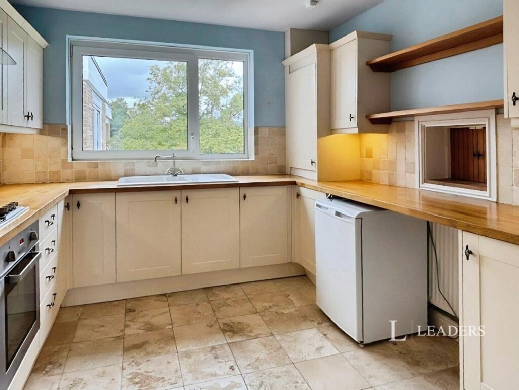 Apartment in Cheltenham, Warden Hill, Lansdown - View 4