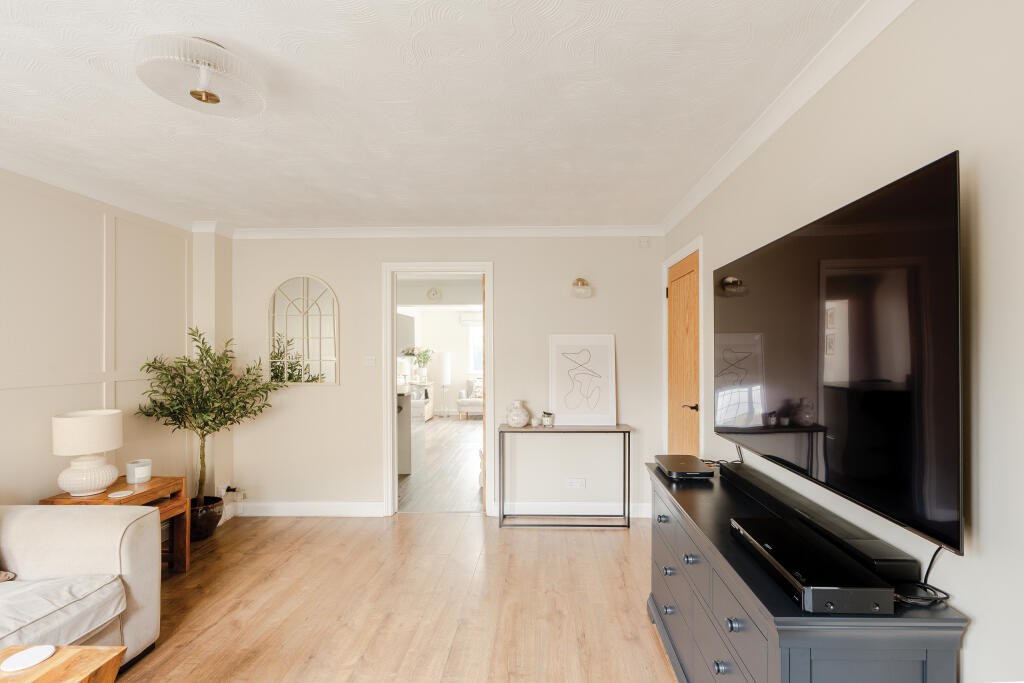 House in Bristol, Bradley Stoke - View 4