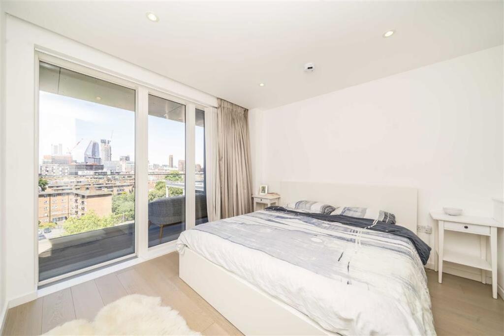 Apartment in London - More