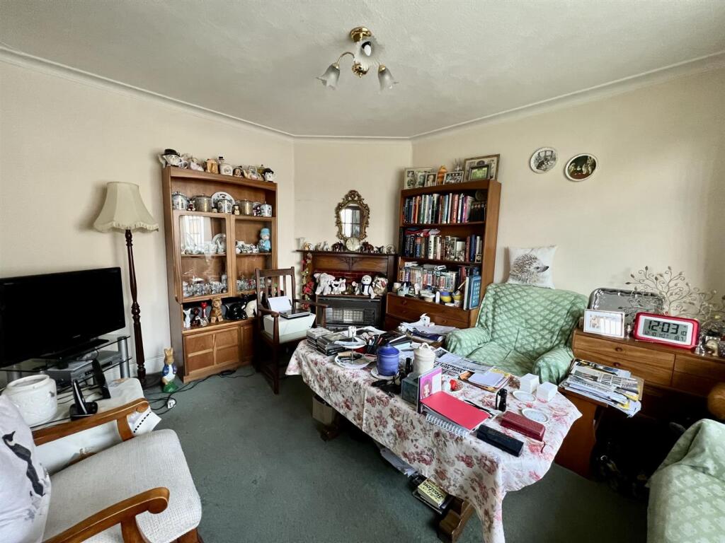 Durley Avenue, Waterlooville photo 4