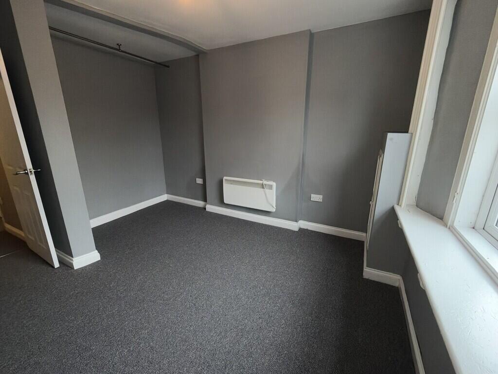 Apartment in Gloucester - More