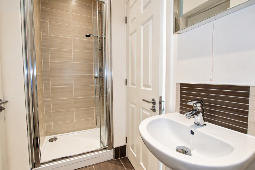 Apartment in Worcester - More