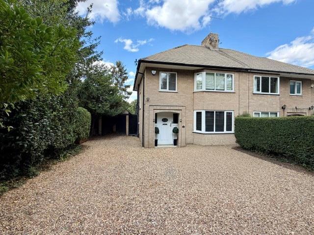 3-bed semi-detached on Paradise Lane, Kettering, £350,000