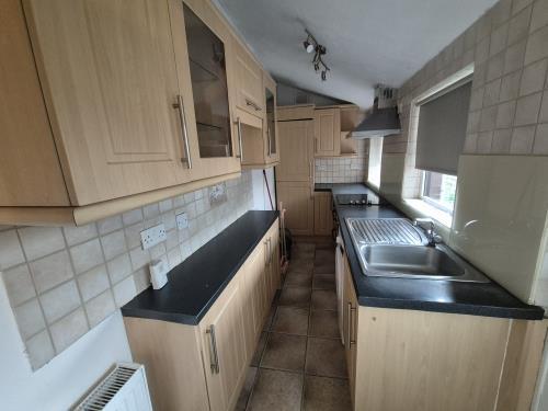House in Oldham, Greater Manchester - More