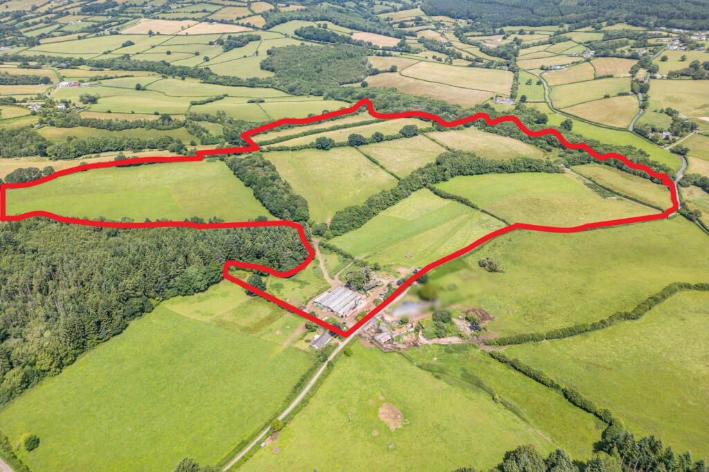 Llwyn Y Celyn Farm & Holly Bushes, Shirenewton, Chepstow, Monmouthshire, NP16 6BU photo 3