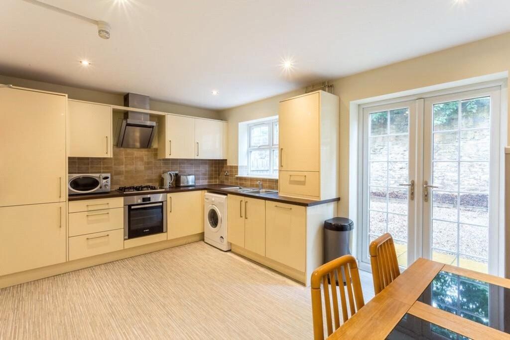 Main image of property: Bensham Road, Gateshead, NE8