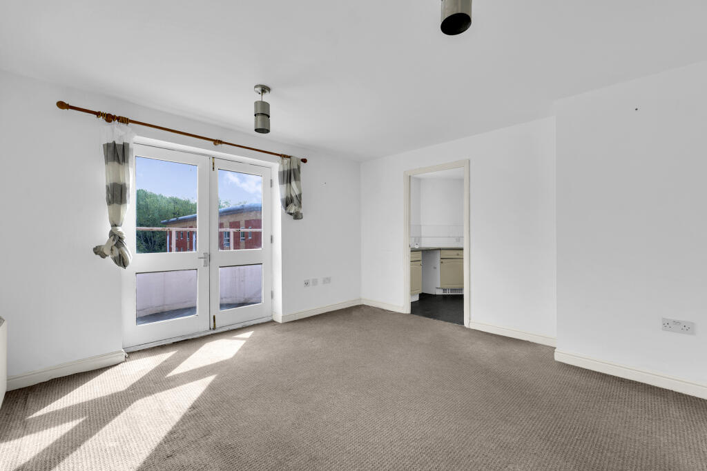 Apartment in London, Beckton - View 3
