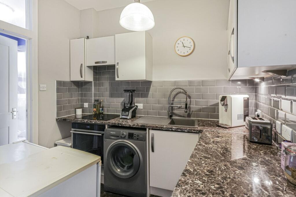 Apartment in Bournemouth - View 4
