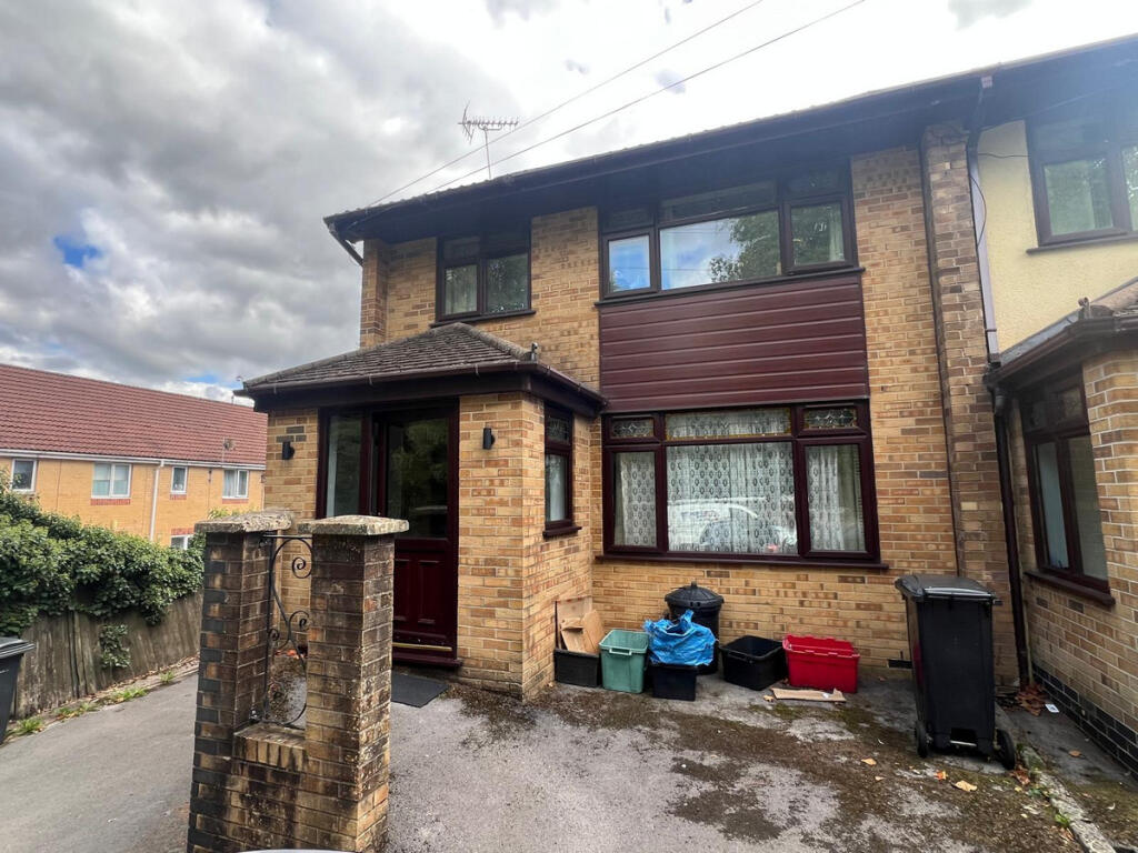 Main image of property: Wootton Park, Bristol, BS14