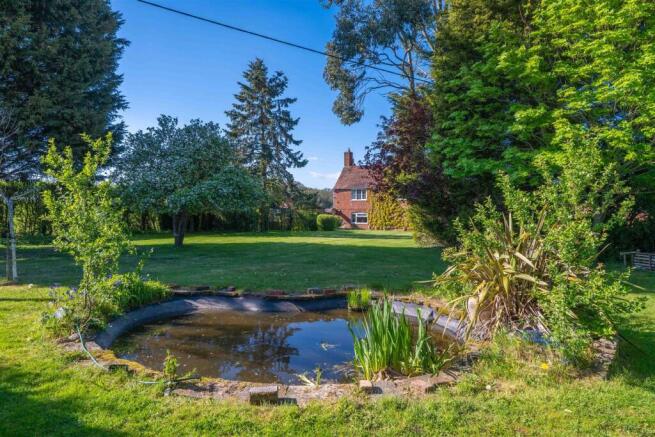 Rear Garden (MAIN FARMHOUSE)
