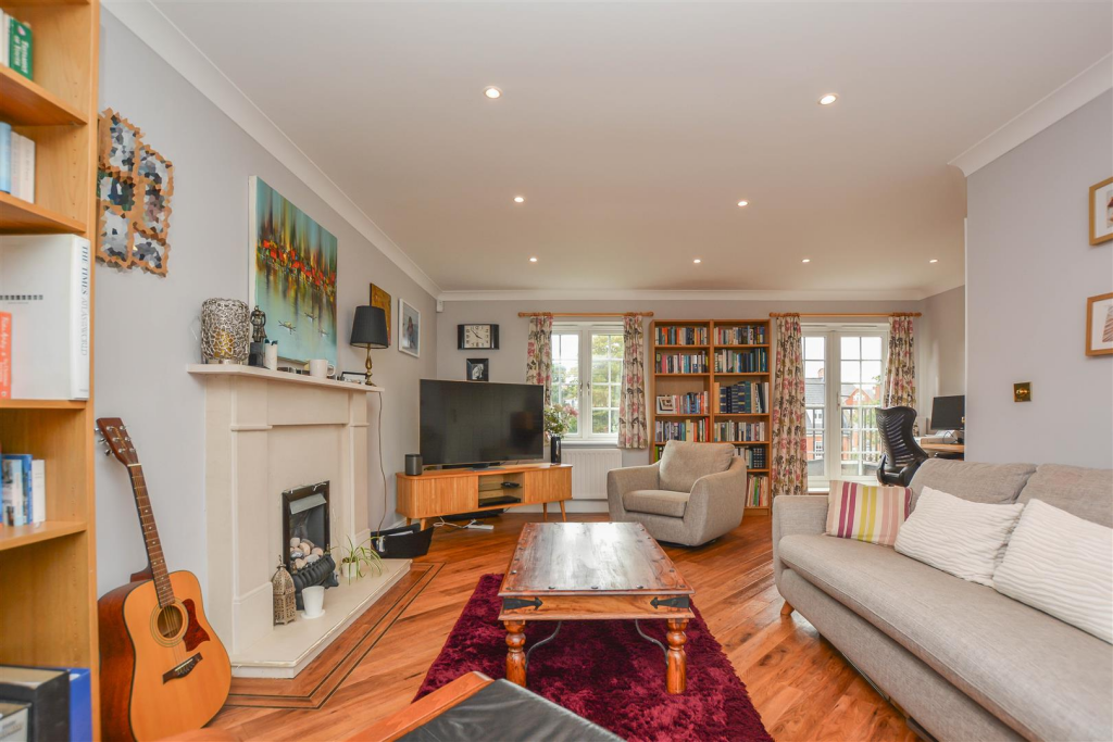 House in Brentwood, Clements Park, Warley - More