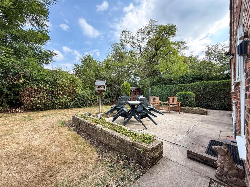House in Congleton, West Heath - View 3
