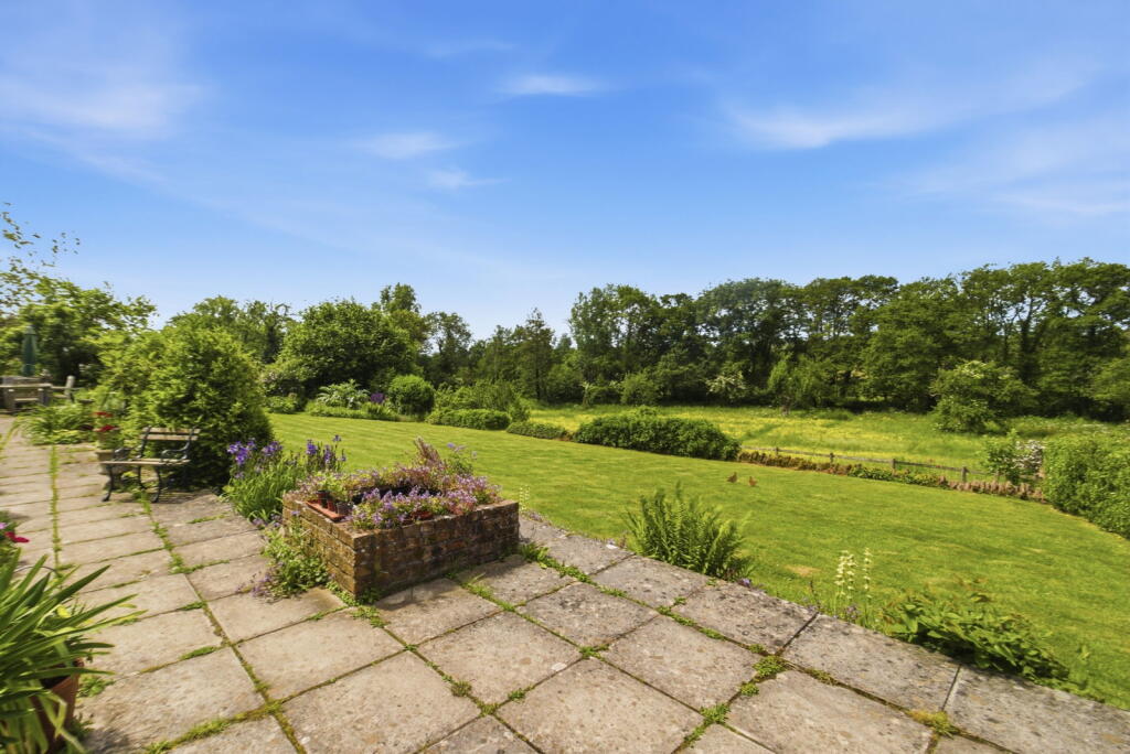 Bentleys Farm, Brook Lane, Bosbury, Ledbury, Herefordshire, HR8 - View 3