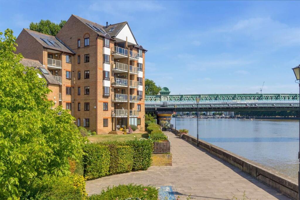 Main image of property: Milton Court, Ranelagh Gardens, London
