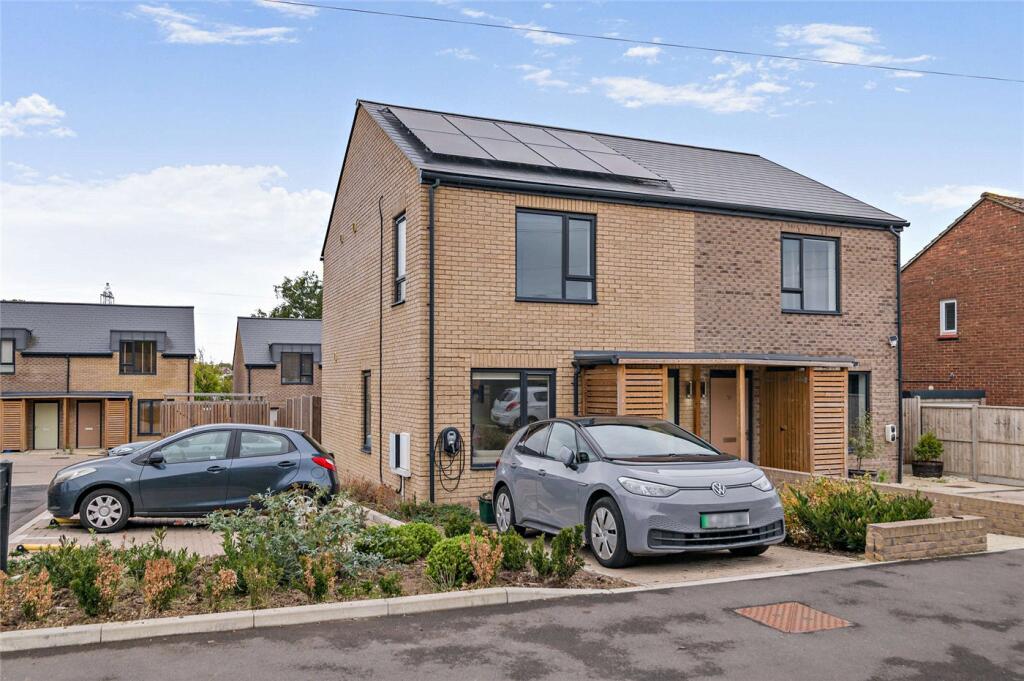 Main image of property: 32 Crome Road, Bristol, BS7