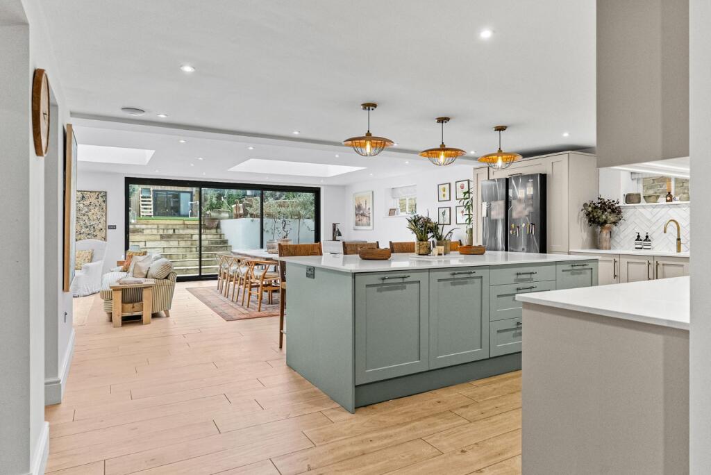 House in Twickenham - View 5