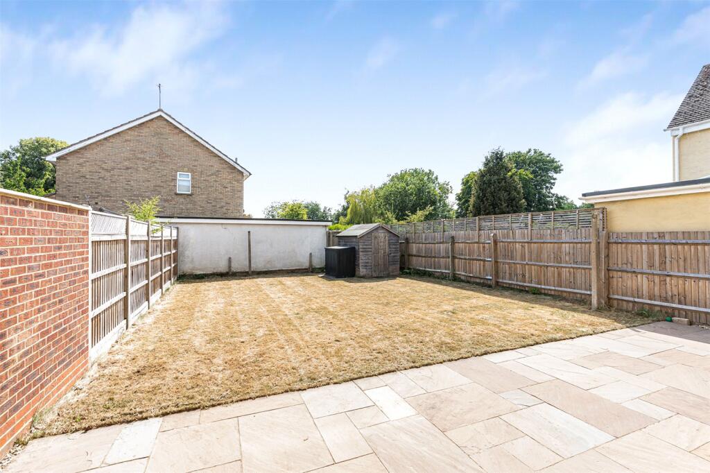 House in Kings Sutton, West Northamptonshire - View 2