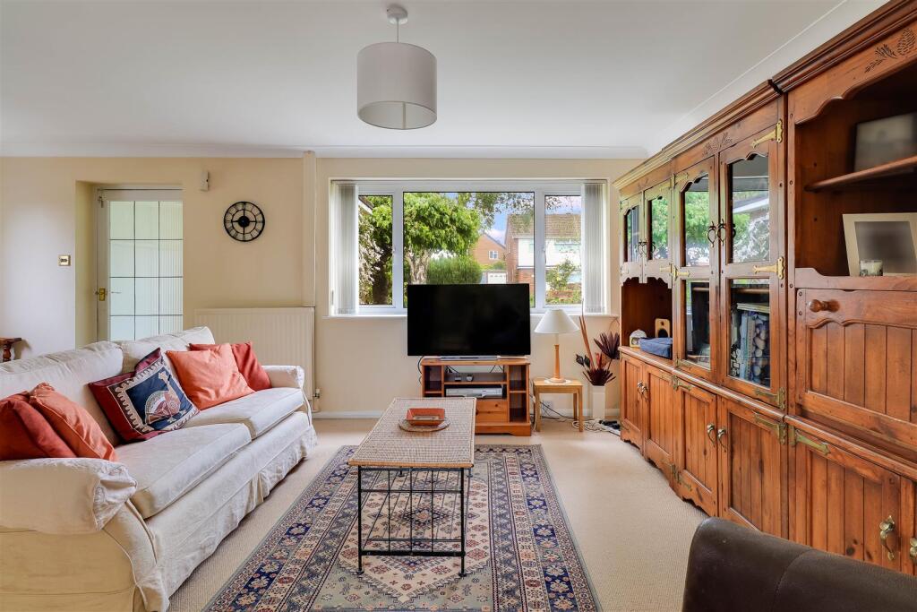 Brownlow Road, Cambridge - View 4