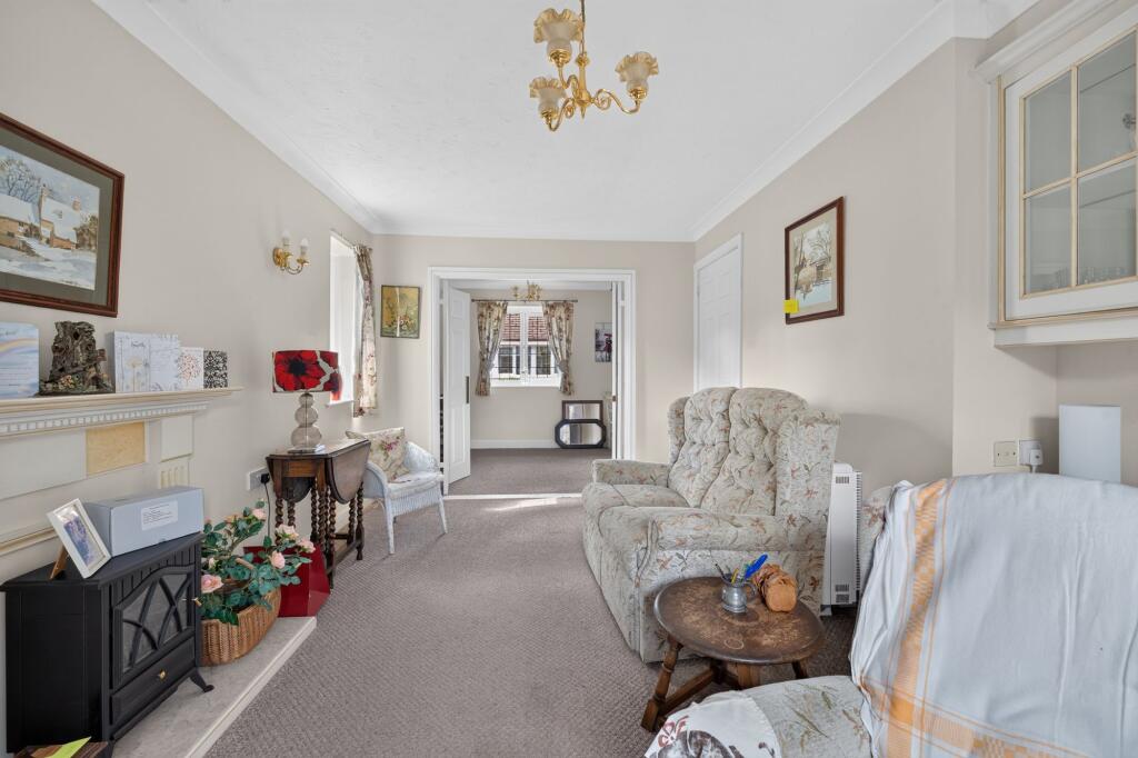 Avon Meadow Close, Stratford-Upon-Avon, CV37 photo 4