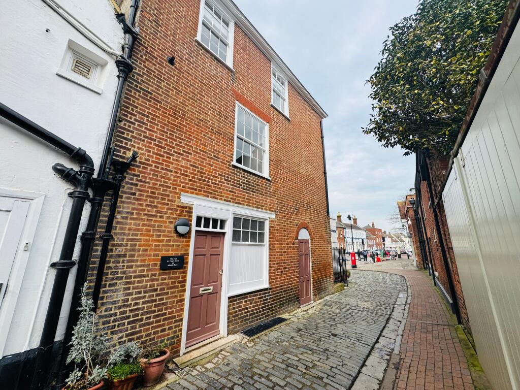 Main image of property: The Flat, 41 Court Street, Faversham