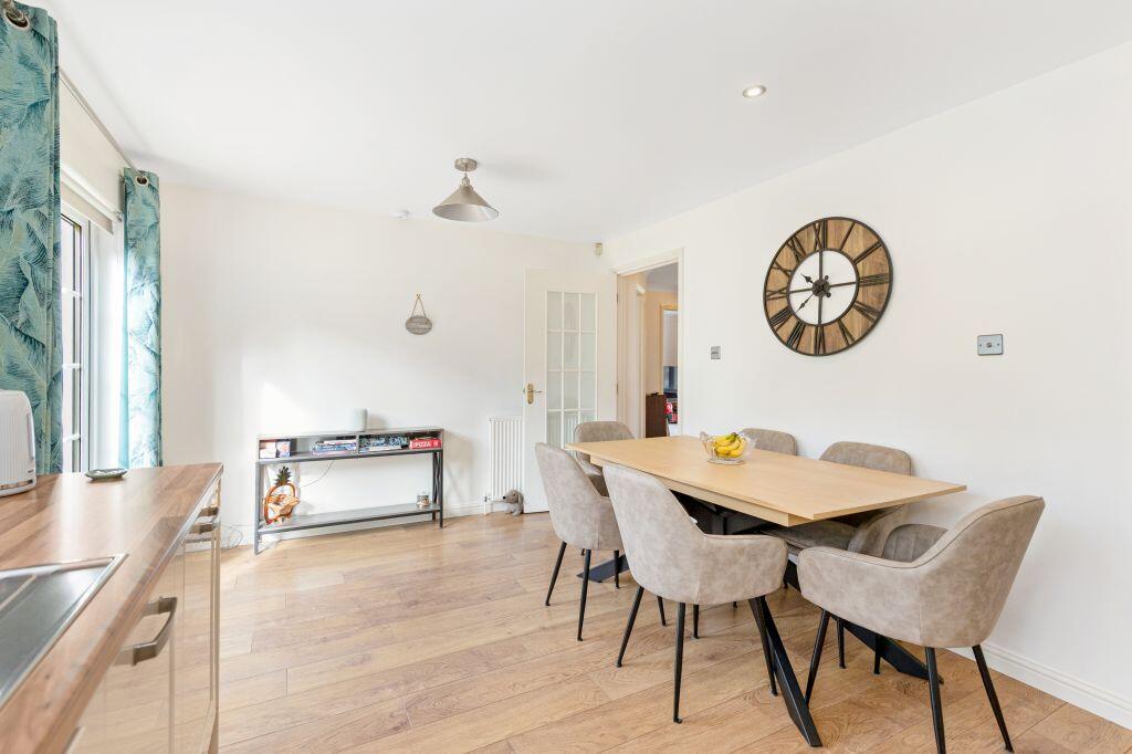 House in Livingston, Murieston - View 5