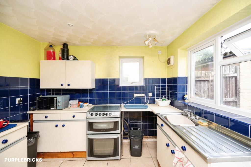 House in Dudley, Pedmore Fields - View 3