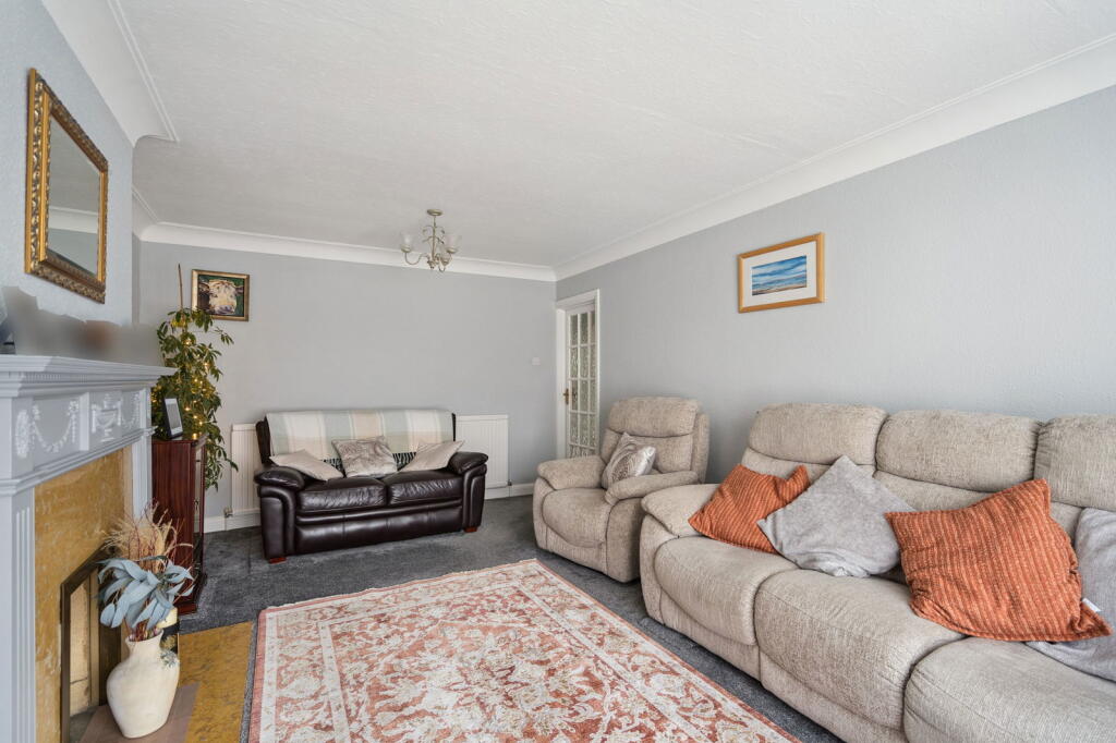 Oakhill Avenue, Pinner photo 3