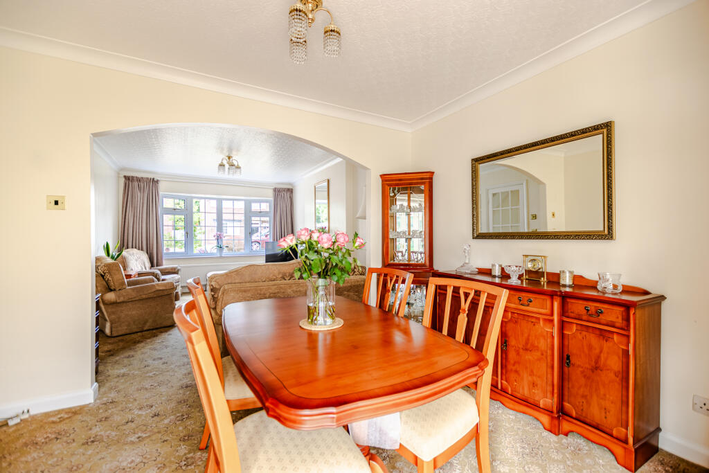 House in Leeds, West Yorkshire - View 5