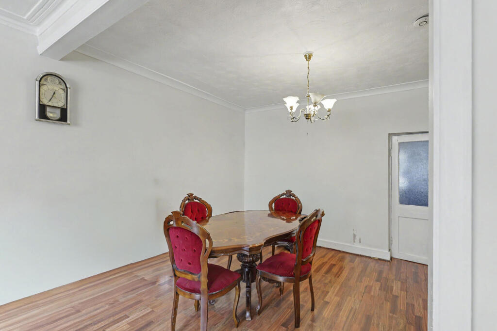 House in London - View 3
