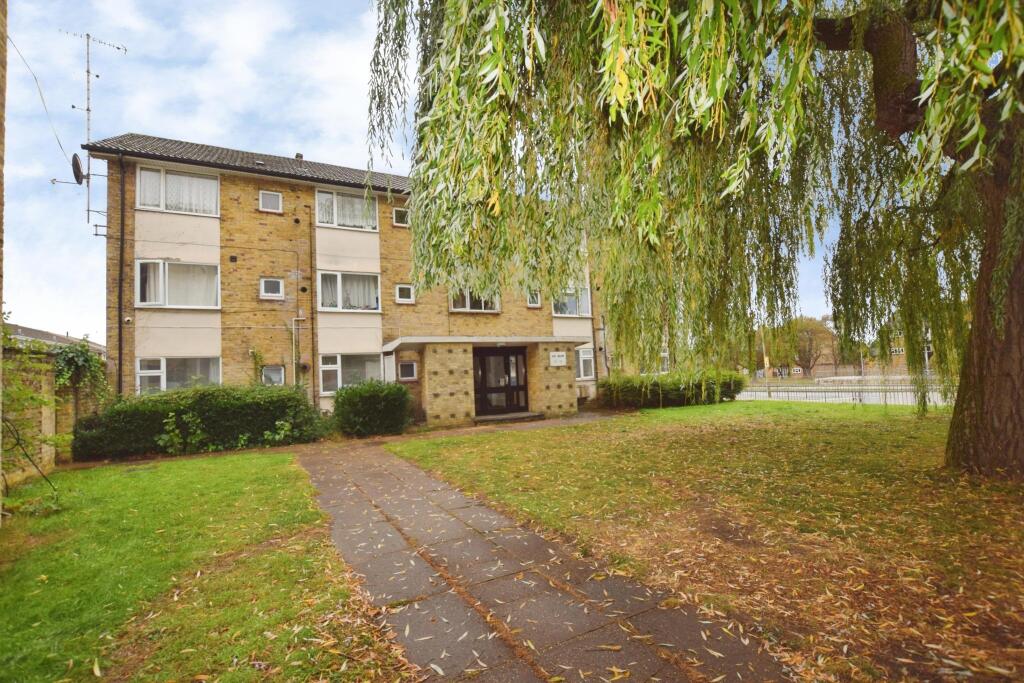 Main image of property: Rant Meadow, Hemel Hempstead, HP3