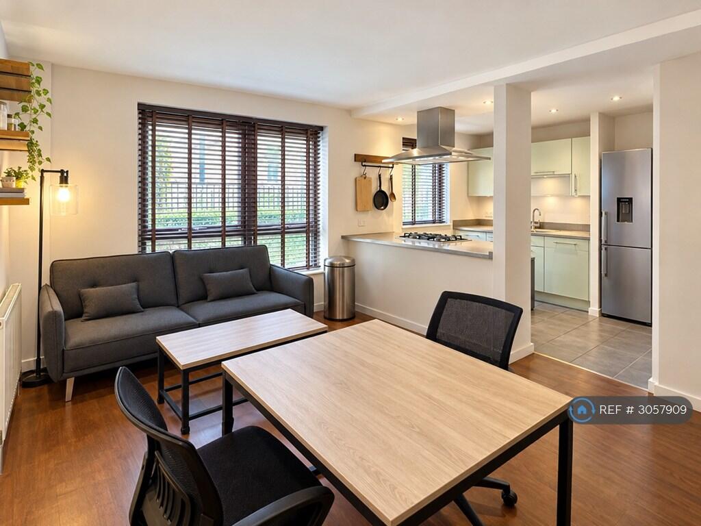 Main image of property: Pelling St, London, E14