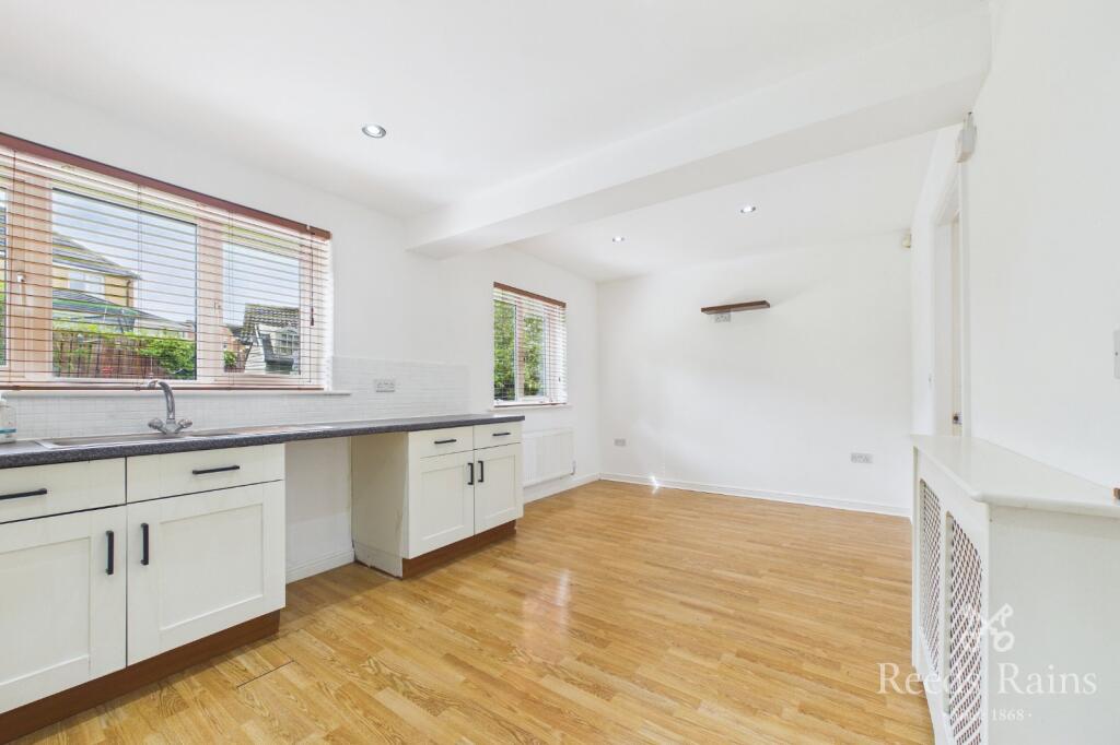 Wood Lane, Castleford, West Yorkshire, WF10 photo 4
