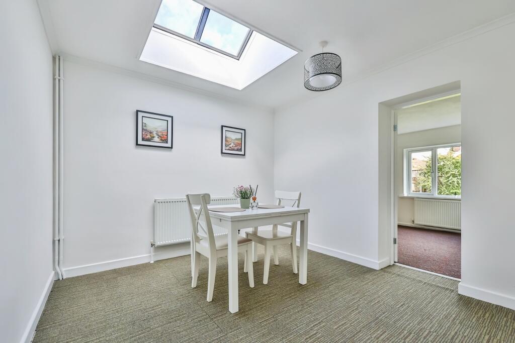 House in Broxtowe, Eastwood - View 3