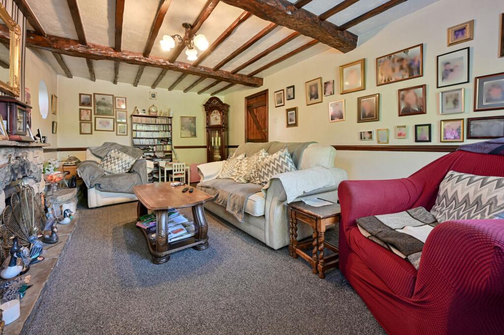 House in Preston, Grimsargh - More