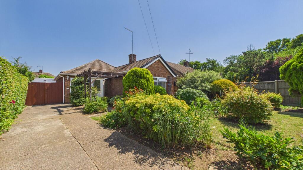 Marlowe Grove, Peterborough, PE4 photo 2