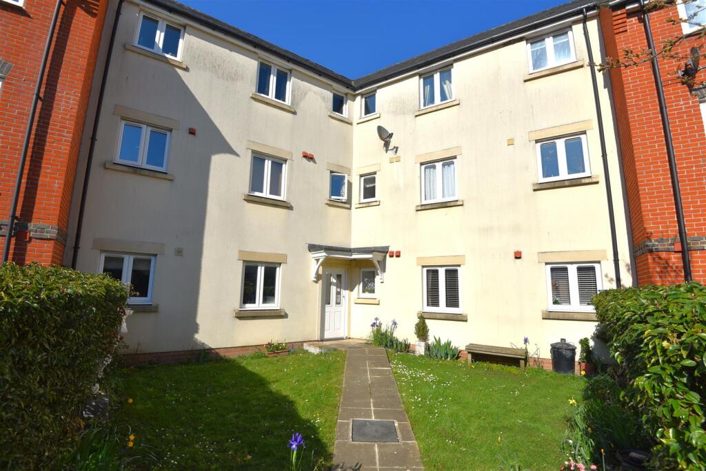 Main image of property: Oake Woods, Gillingham