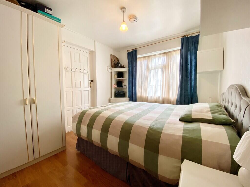 Apartment in London, Temple Fortune - View 5