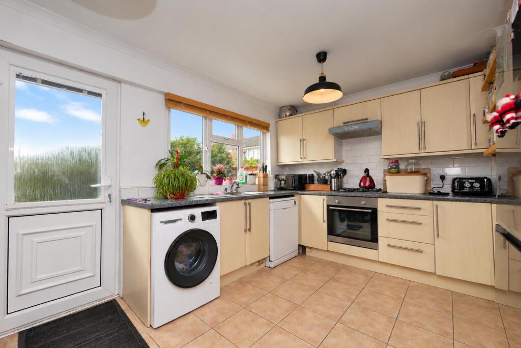 Laurel Close, Chalgrove photo 4