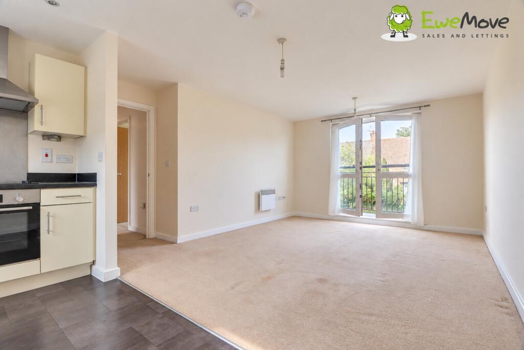 House in Stevenage, Hertfordshire - View 3