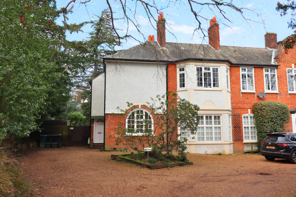 Main image of property: Hook Road, Surbiton