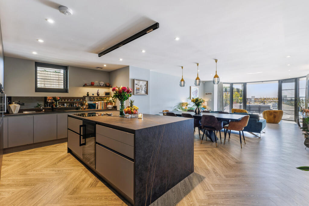 Additional image 8 of East Overcliff Drive, Eastcliff, Bournemouth, Dorset, BH1