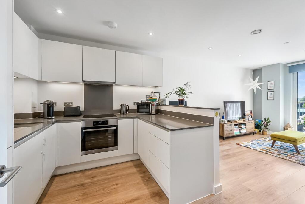 Apartment in London - View 4