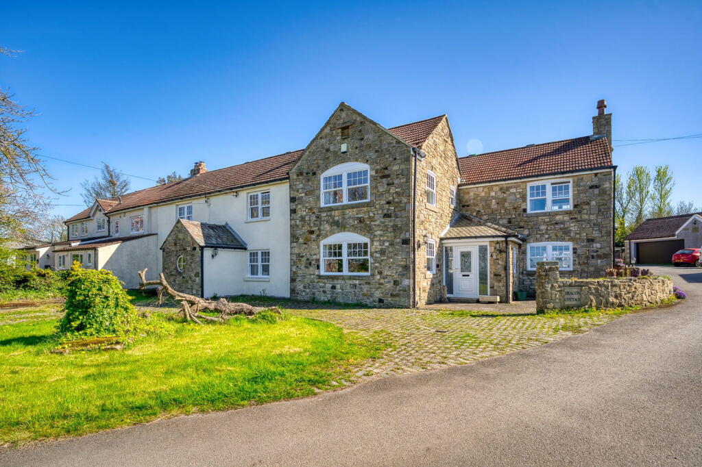 Main image of property: Deacon Cottage, Pennyfine Road, Sunniside