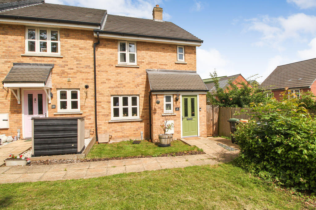 3-bed terraced on Palstra, New Cardington, MK42, £335,000