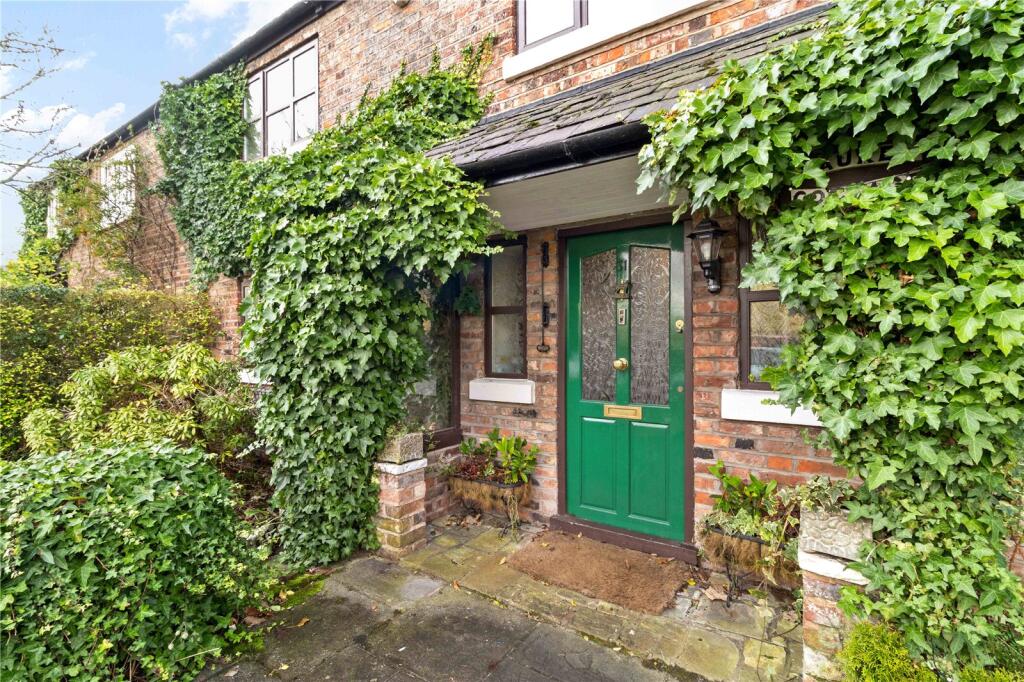 Moss Lane, Timperley, Altrincham, Greater Manchester, WA15 photo 3